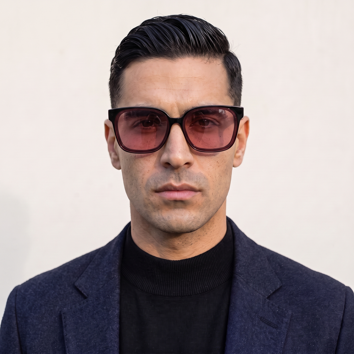 CRETA Gloss Black / Pink — on face — men