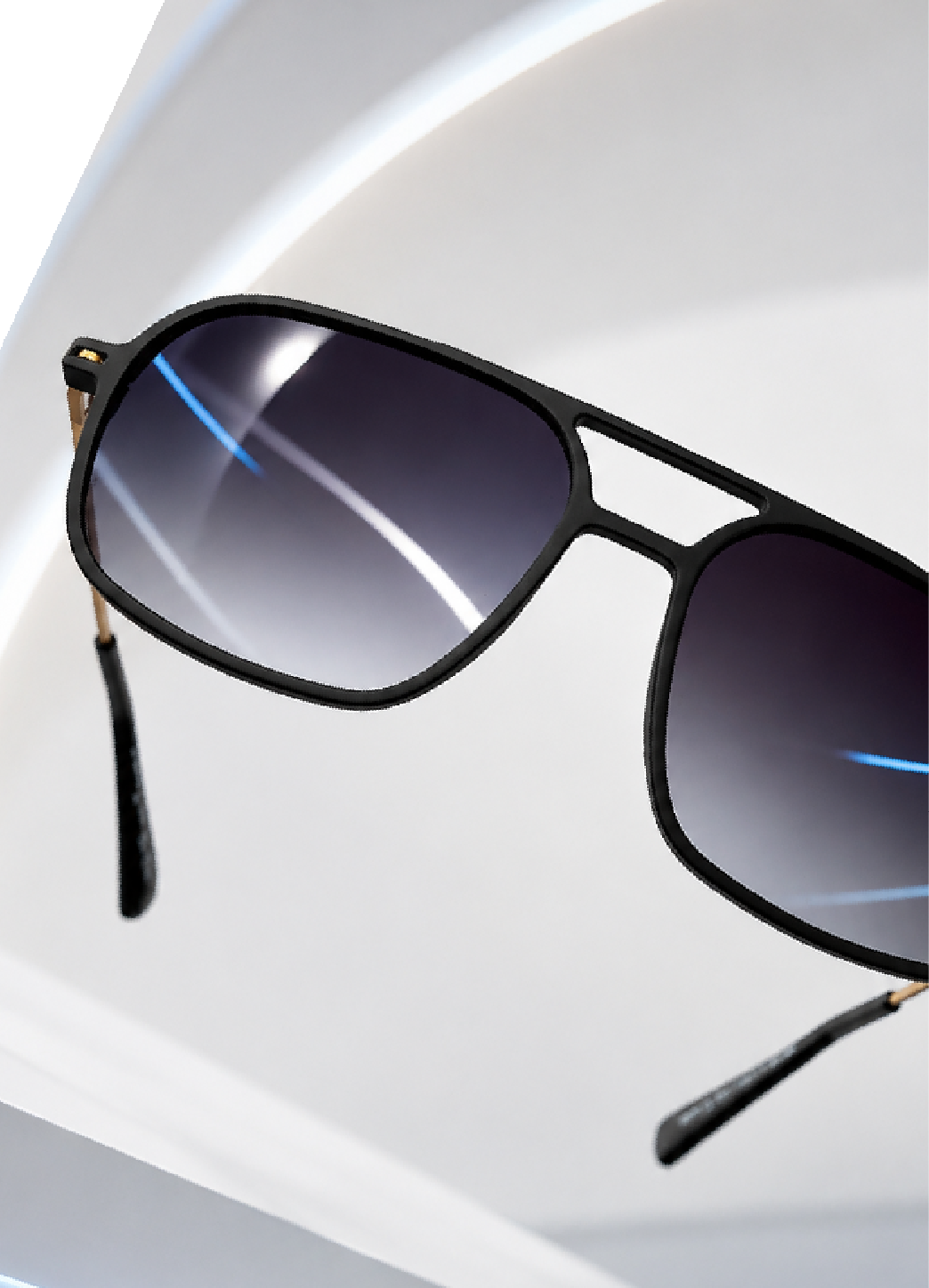 PLUMA — THE LENSES