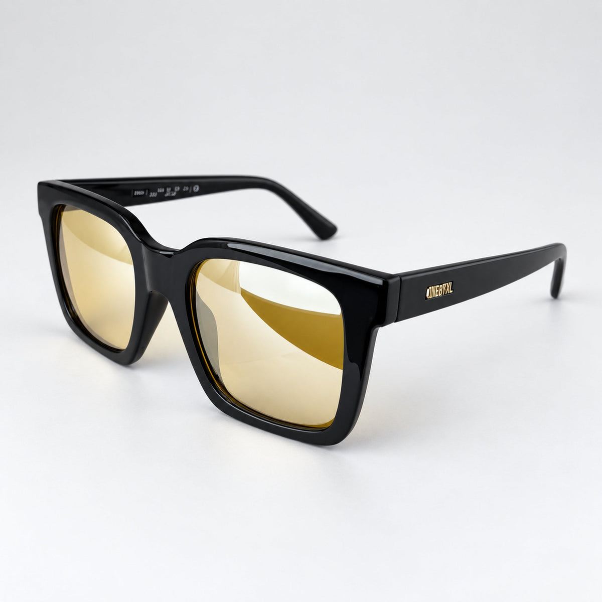 ROMA Gloss Black / Yellow — 45° profile