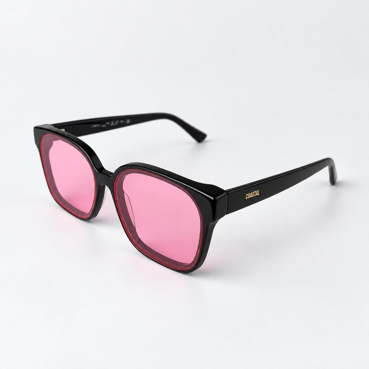 CRETA Gloss Black / Pink — 45° profile