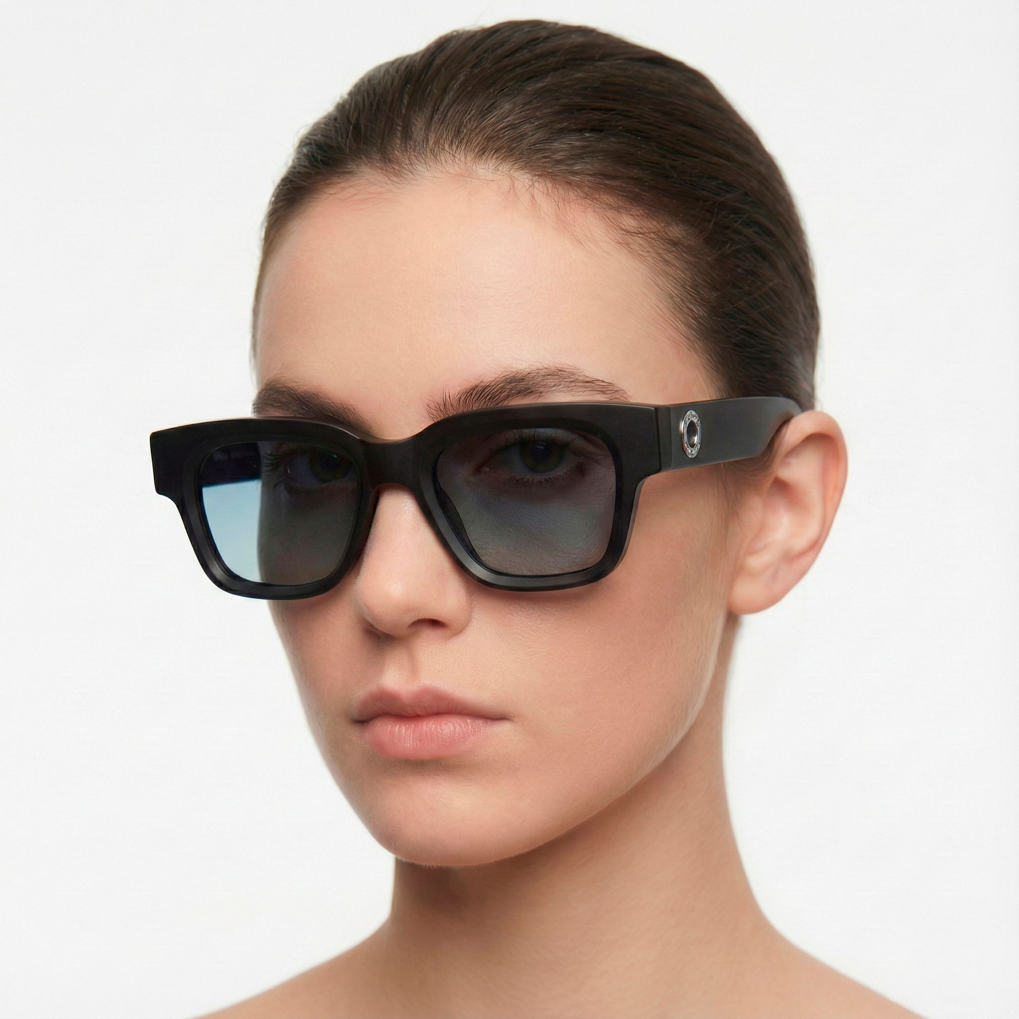 palermo-sunglasses-shiny-black-gray-polarized-face-woman-000050A3290010P